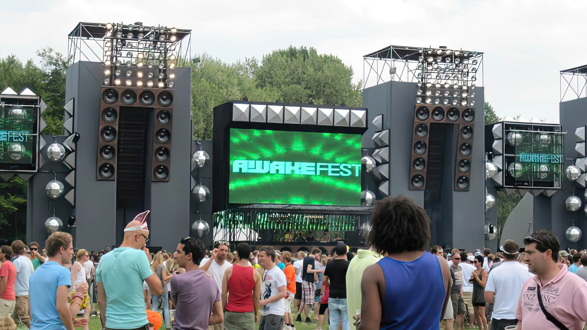 AWAKENINGS FESTIVAL – 10 YEARS – AREA W – 2010